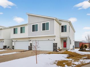 341 NE Mink Dr, Waukee, IA 50263