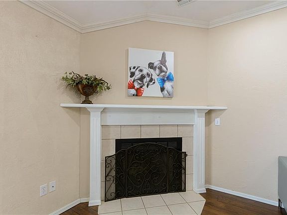 4th image of 2112 Sunrise Dr