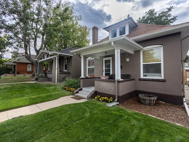 227 N Pearl St — Photo 28