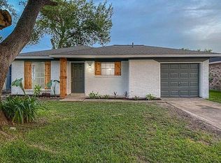 1827 Wren Dr, League City, TX 77573