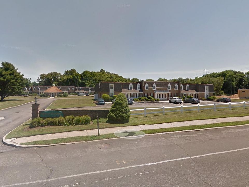 1st image of 101 Sylvan Ave APT 17