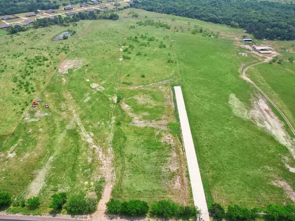 1019 Felicia St, Terrell, TX 75161