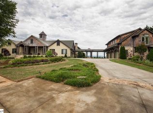 174 Chestnut Oaks Dr, Pickens, SC 29671