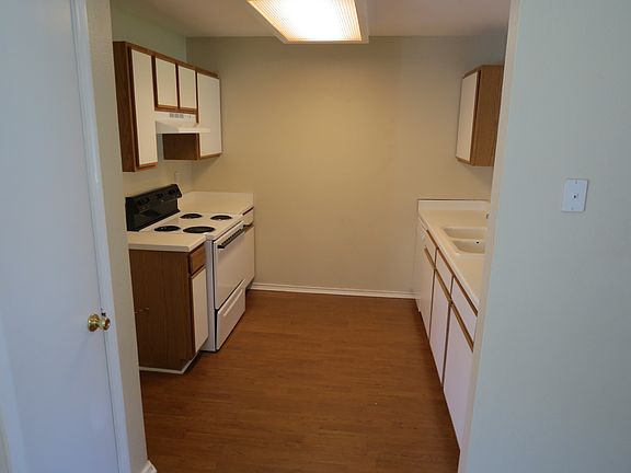 4th image of 14118 Wetmore Trl