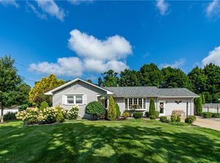 5 Hilton Dr, Johnston, RI 02919