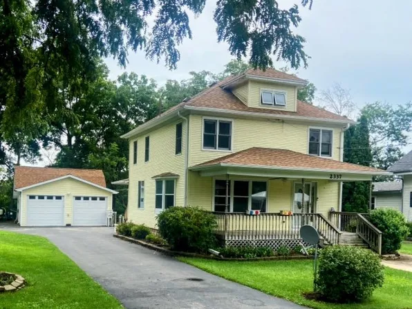 2337 Randolph St, Caledonia, IL 61011