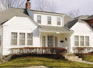 4093-4095 1st St, Grove City, OH