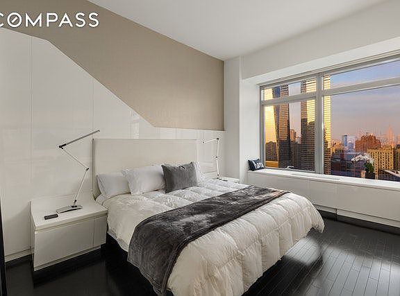 4th image of 123 Washington St APT 28D