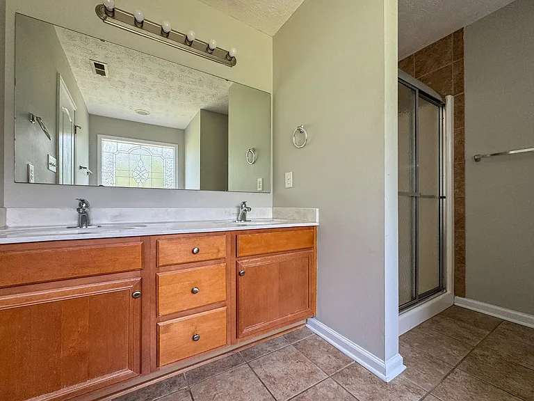 381 Chamberlin Blvd — Photo 13