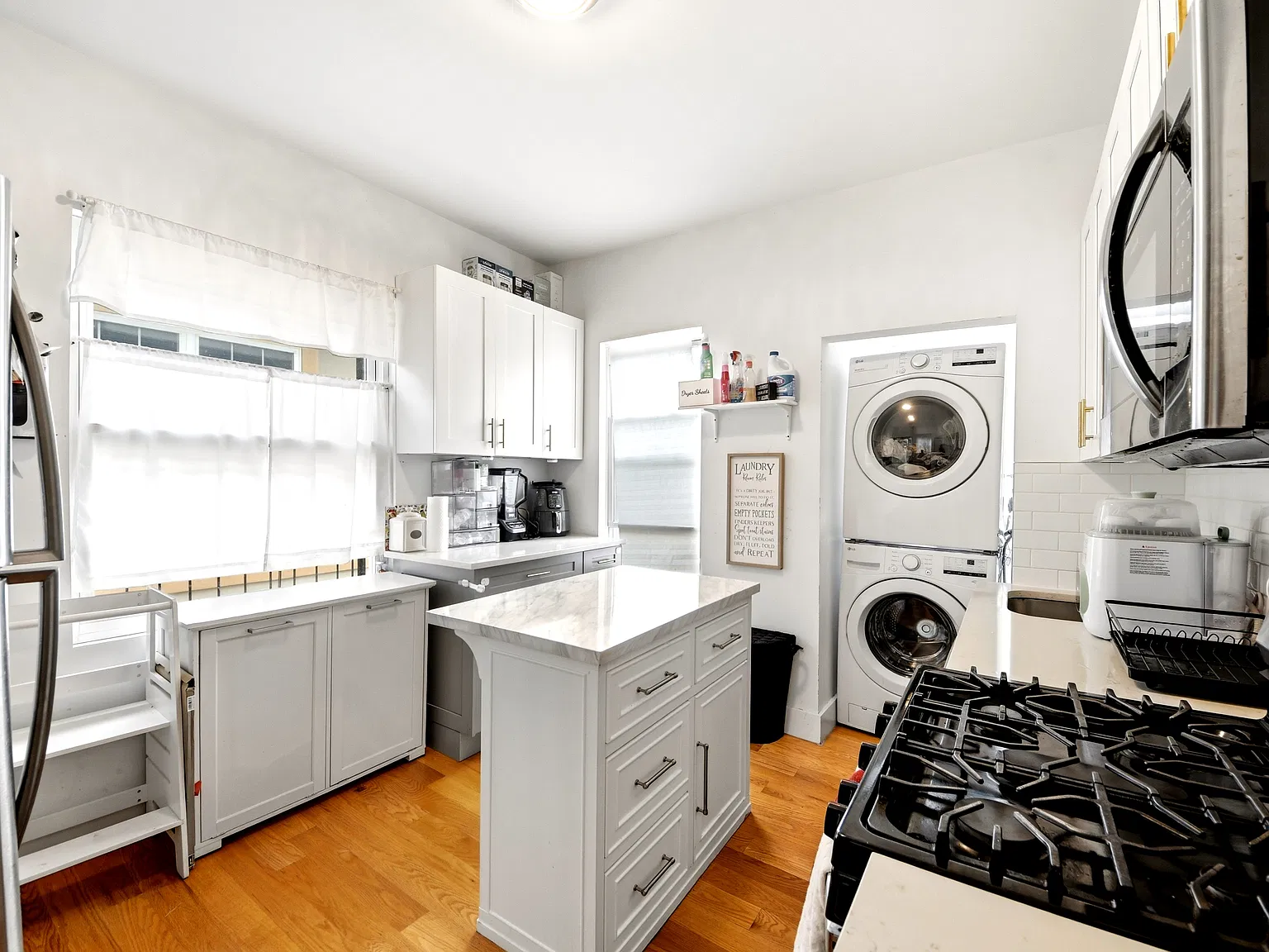 3 bed, 2000 sqft, $4,200 — Photo 3