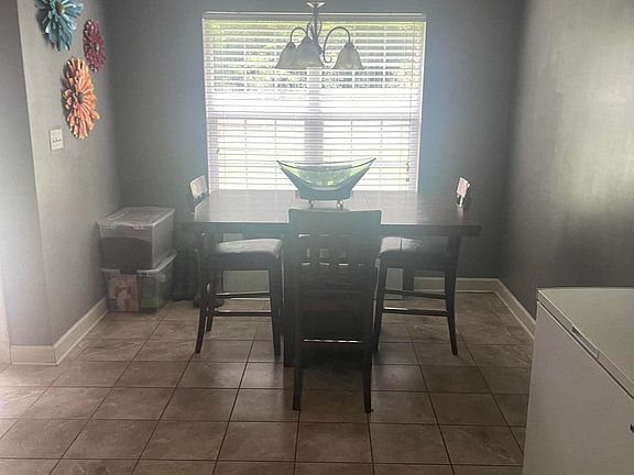 4th image of 8667 Bonfire Dr