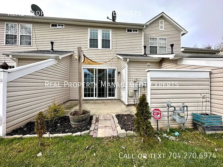 1318 Anthem Ct — Photo 24