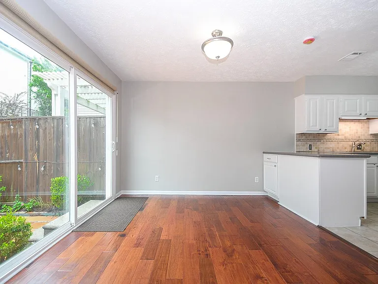 239 Malone St #B — Photo 7