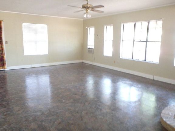 4th image of 901 Franklin St