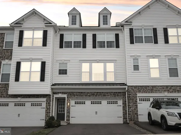 228 Cadence Ct, Collegeville, PA 19426