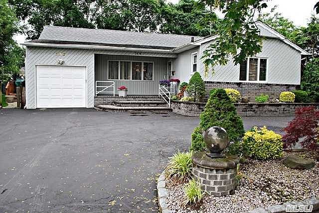 1st image of 745 Norman Dr