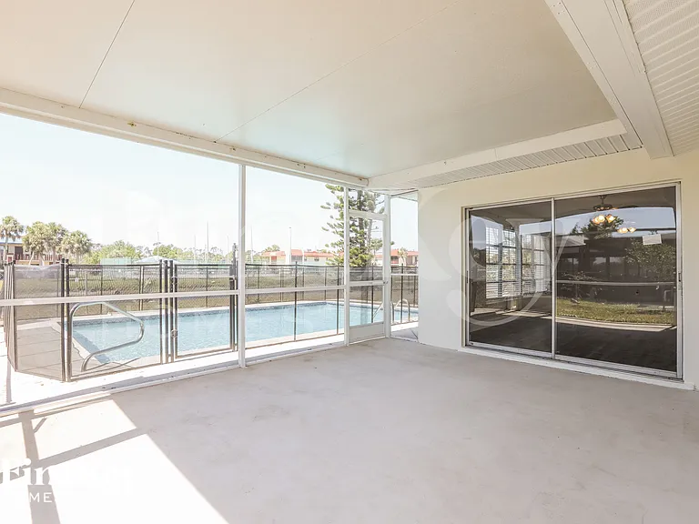 63 Rotonda Cir — Photo 11