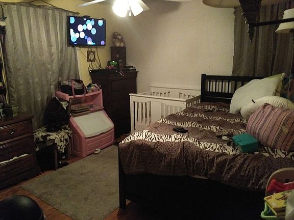 5th image of 2024 Rosemary Ln