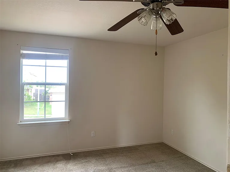 18317 Great Falls Dr — Photo 10