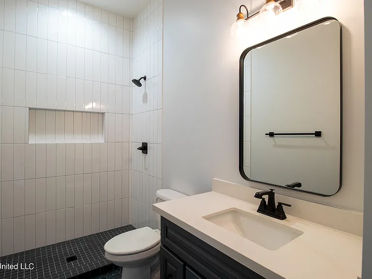 105 Eleanor Ave — Photo 13