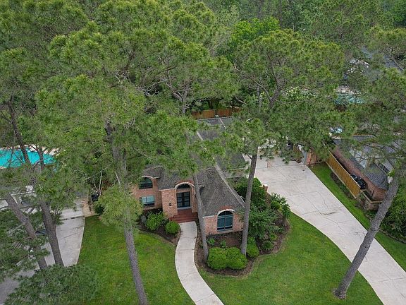 4th image of 9411 Fenchurch Dr