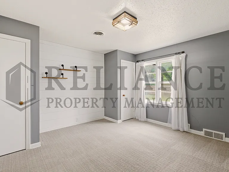 1458 N Old Manor Rd — Photo 21