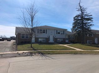 337 Riley Dr, Bloomington, IL 61701