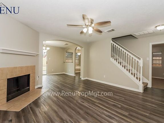 3rd image of 2723 Whitinham Dr