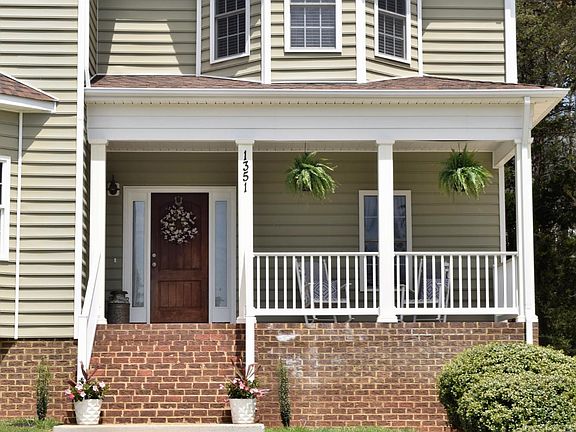 2nd image of 1351 Daltons Dr