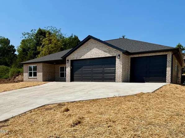 1420 Mernie Dr, Jefferson City, MO 65109