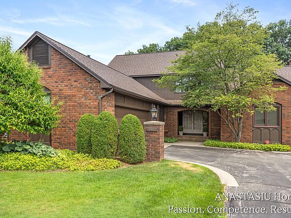 3rd image of 6081 N Gatehouse Dr SE