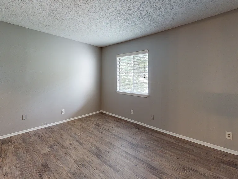 Addison Apartments at the Park — Photo 40