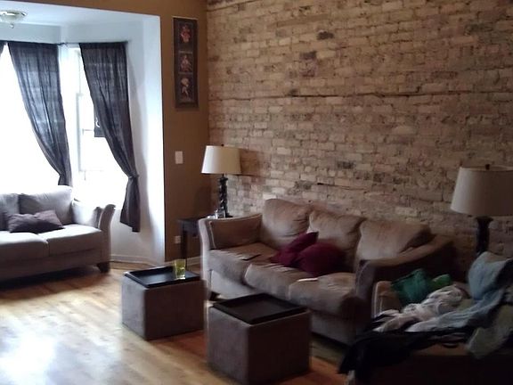 2nd image of 2450 N Southport Ave #2450301