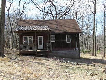 3rd image of 35 Wambach Ct