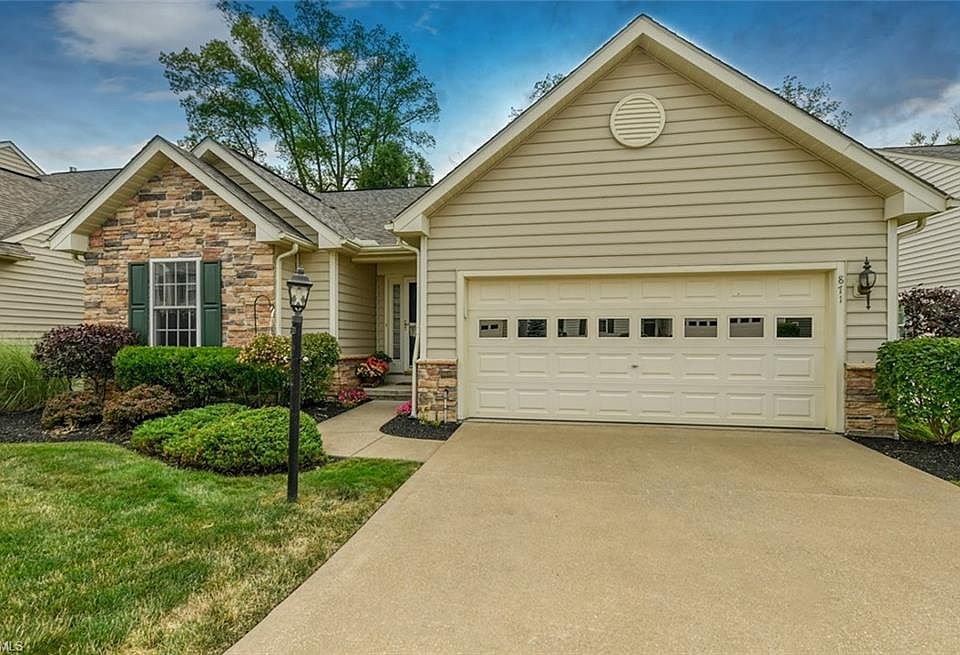 1st image of 871 Willow Creek Dr