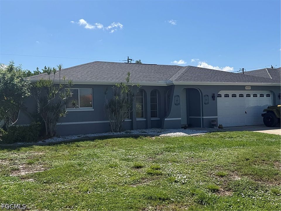 1st image of 1523 SE 20th Pl