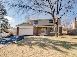 819 Bakewell Ln, Naperville, IL