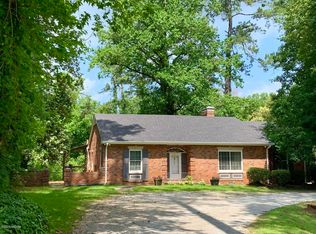 560 Pinecrest Rd, Macon, GA 31204