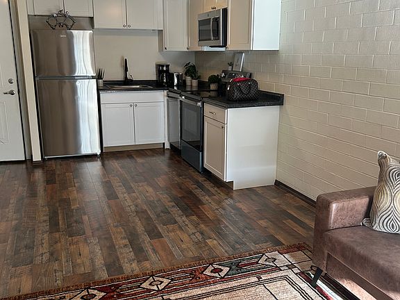 4th image of 2106 Kanawha Blvd E APT 322