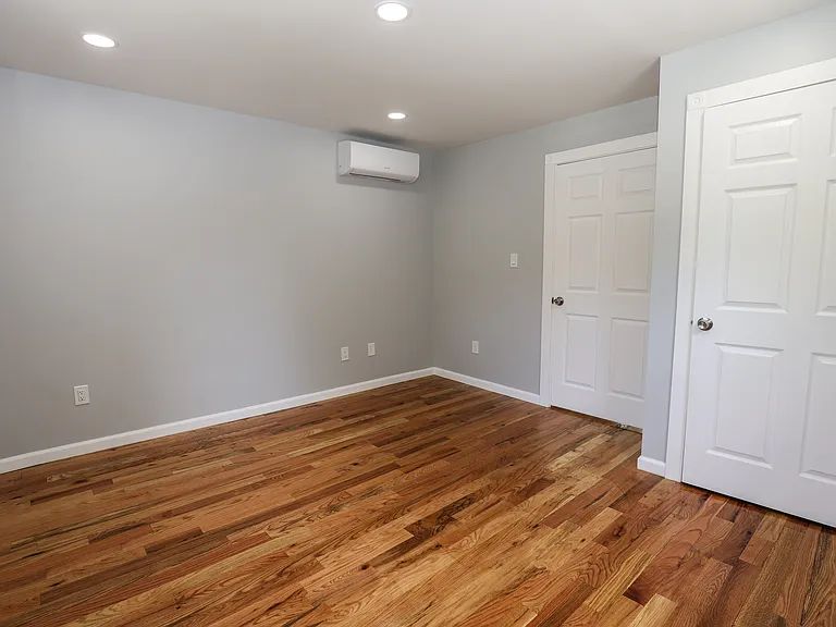562 Peacock St #1 — Photo 22