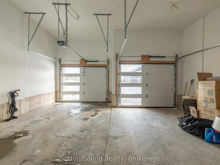 116 Laurens Ln — Photo 30