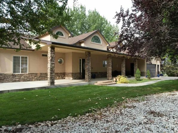 3237 Purdom Ln, Homedale, ID 83628