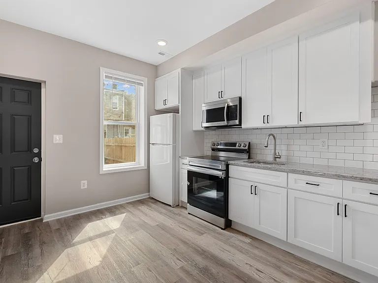 531 N Belnord Ave — Photo 7