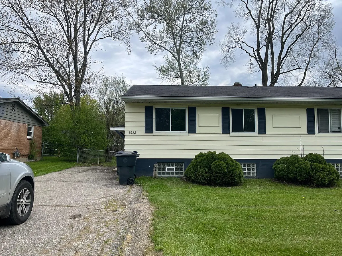 Unit Photo - 1632 Haslett Rd