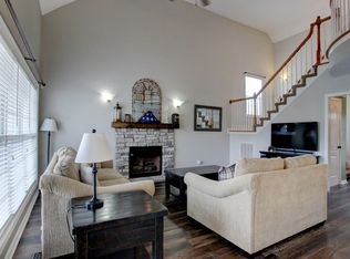 707 Shamrock Ct, Clarksville, TN 37043