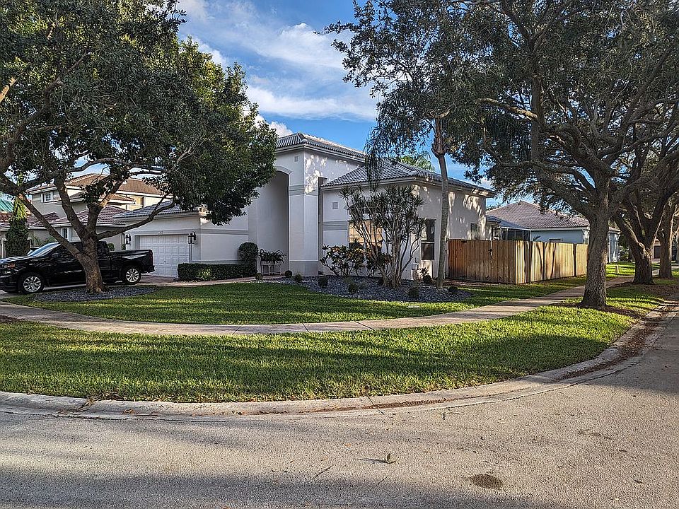 1st image of 17092 NW 16th St