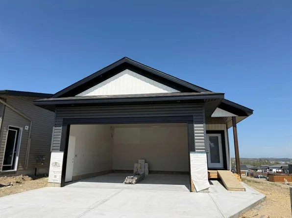 11 S Vincent Gate, Sylvan Lake, AB T4S 0V7