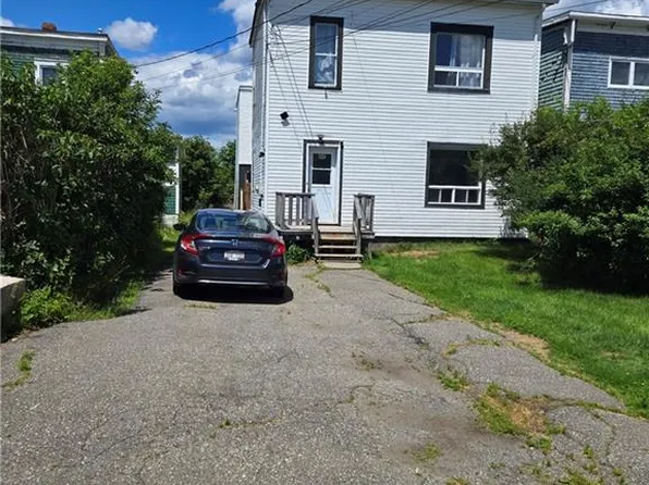 57 Newman St, Saint John, NB E2K 1M2
