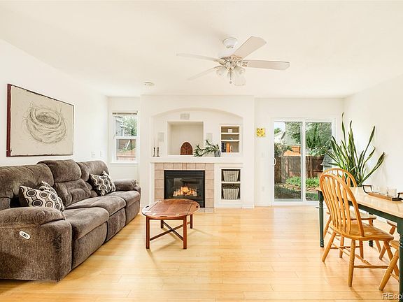 4th image of 302 Sanders Circle