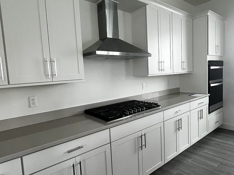 870 SW Newfield Ave #217 — Photo 2
